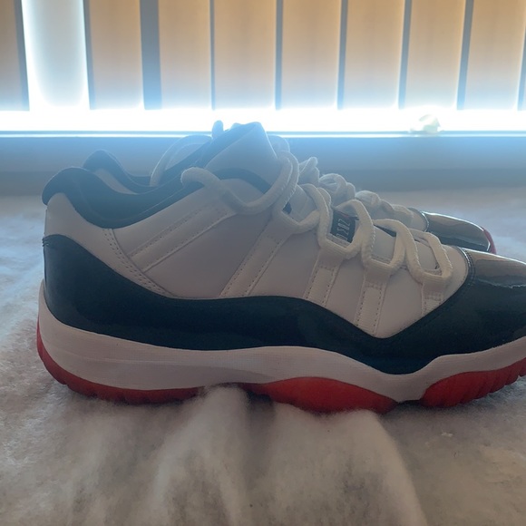 Jordan 11s - Picture 5 of 5